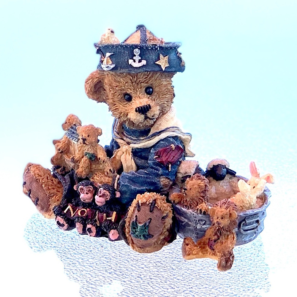 Noah Bear and Friends Figurine